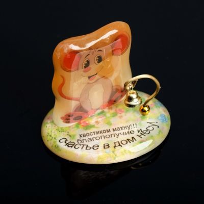 Сувенир Мышка на подставке «Хвостиком махну,благополучие и счастье в дом несу», селенит